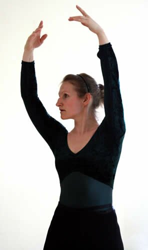 Karen Wood dancing. Photograph by Jen Todman