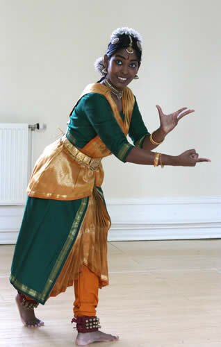 Anna Kuppuswamy dancing. Photograph by Jen Todman